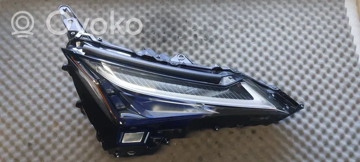 Lexus UX Lampa przednia 