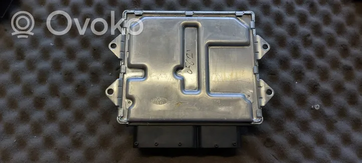 Fiat 500 Calculateur moteur ECU 51933474