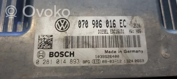 Volkswagen Transporter - Caravelle T5 Sterownik / Moduł ECU 070906016EC