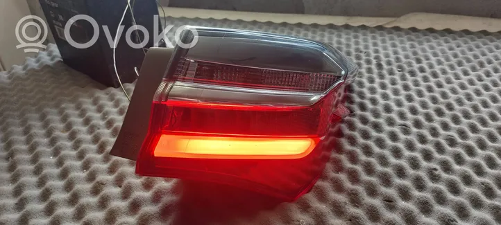 Toyota Corolla E160 E170 Lampa tylna 8155002A80