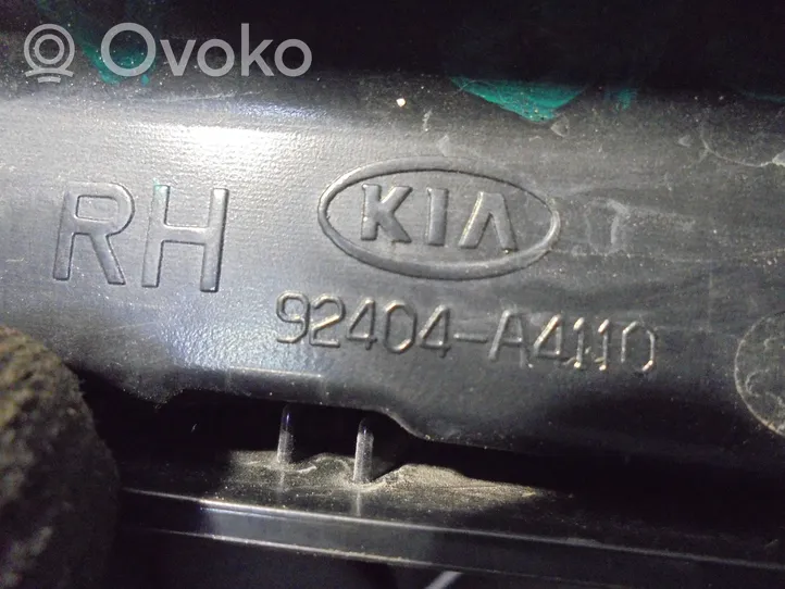 KIA Carens III Feux arrière sur hayon 92404A4110