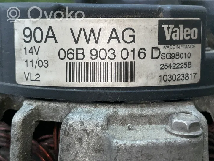 Volkswagen PASSAT B5.5 Lichtmaschine SG9B010