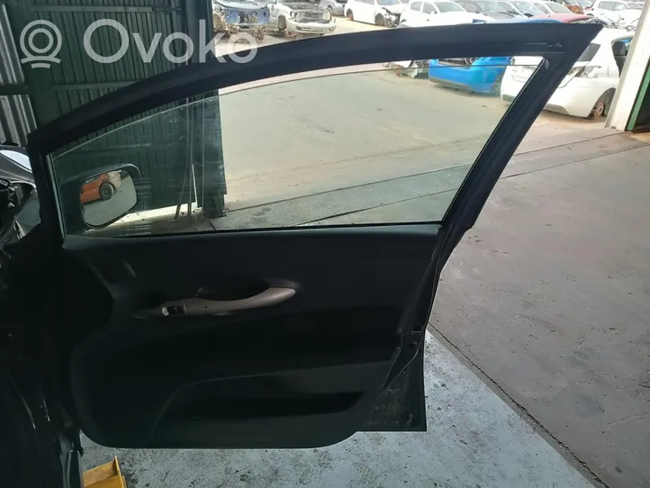 Toyota Auris 150 Drzwi przednie 