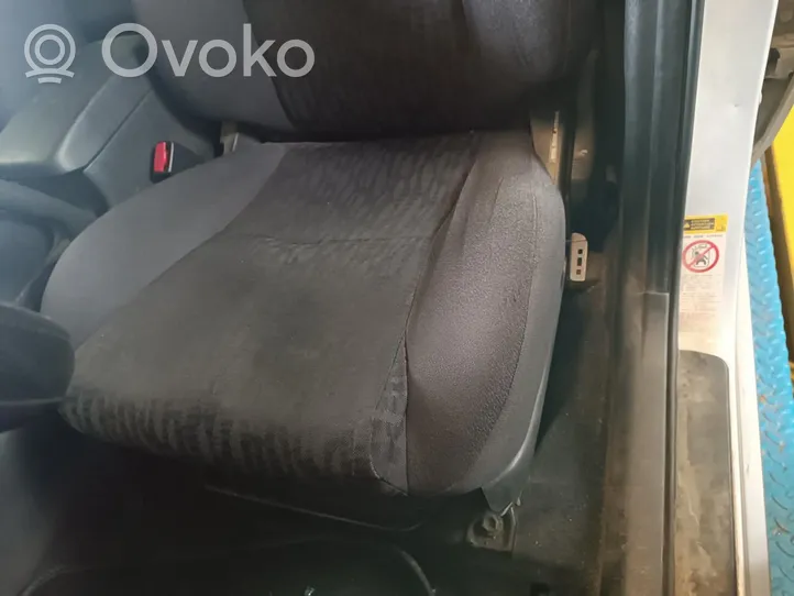 Toyota Corolla E120 E130 Fotel przedni kierowcy 