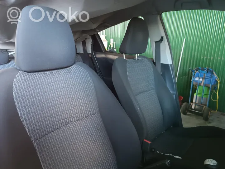 Toyota Yaris Priekinė keleivio sėdynė 