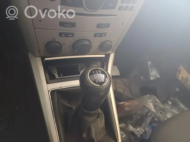 Opel Astra H Panel klimatyzacji 