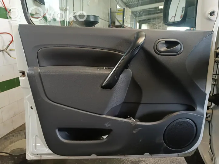 Renault Kangoo I Rivestimento del pannello della portiera anteriore 