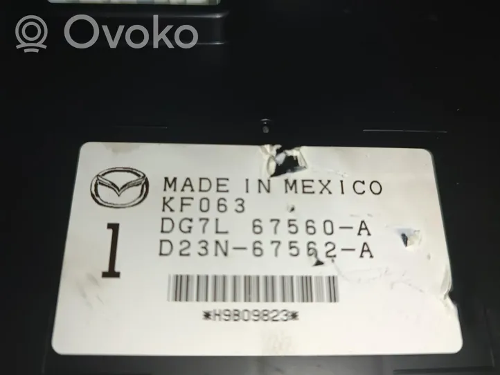 Mazda 2 Sterownik / Moduł ECU DG7L67560A