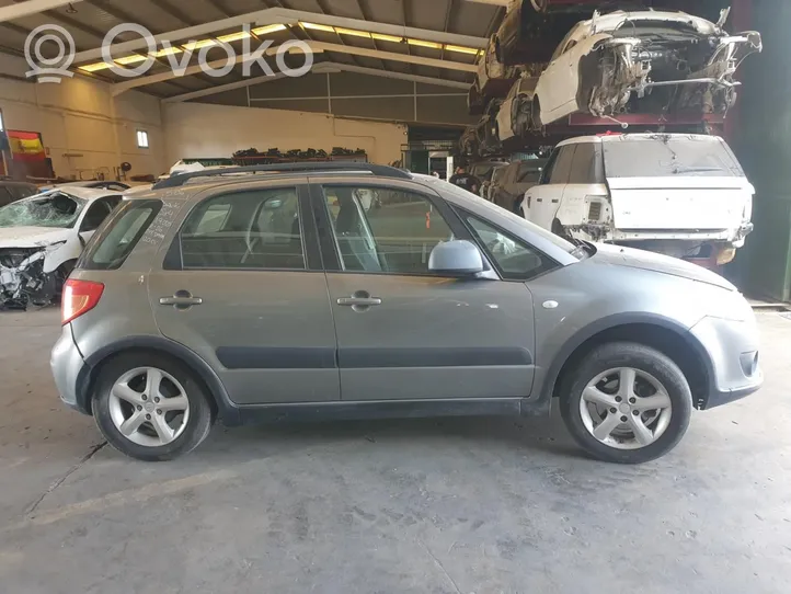 Suzuki SX4 Porte arrière 