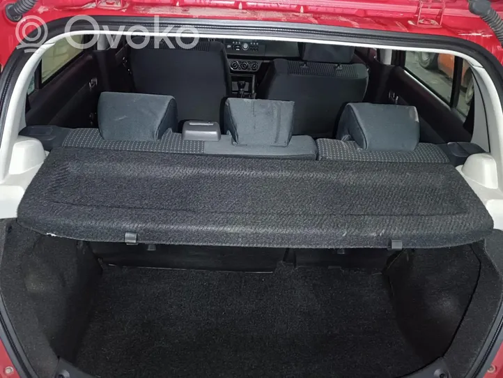 Suzuki Swift Półka tylna bagażnika 