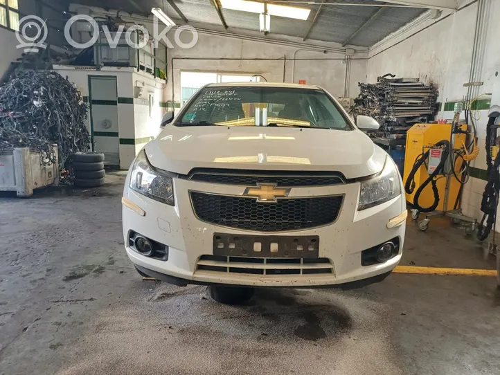 Chevrolet Cruze Pare-choc avant 