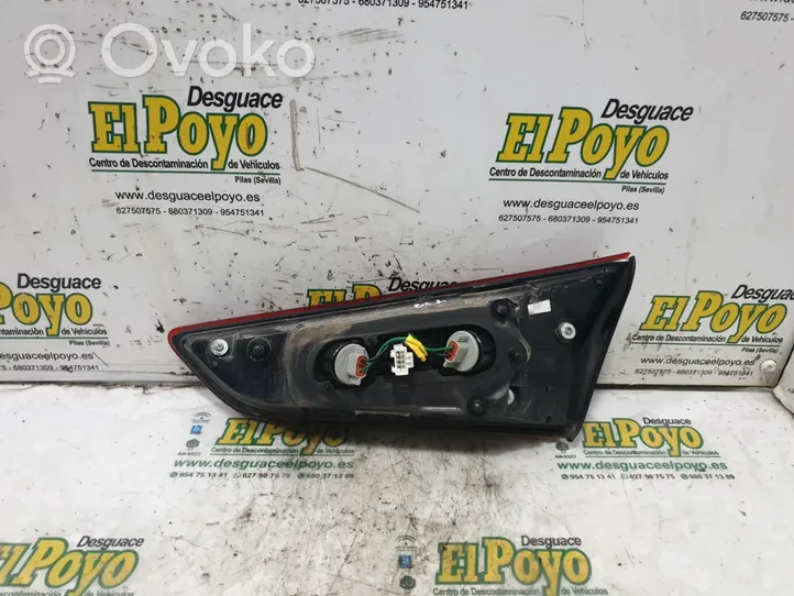 Hyundai i20 (GB IB) Lampa tylna 92403C8000