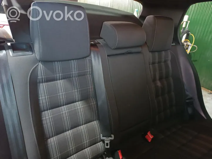 Volkswagen Golf VI Sėdynių komplektas 