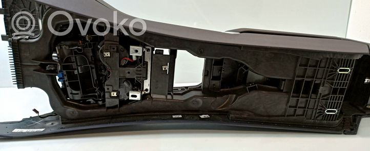 BMW 8 G14 Center console 023701