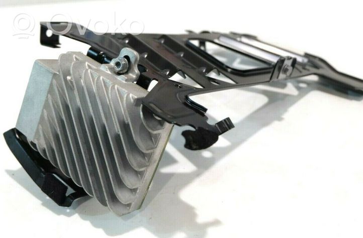 BMW 2 F22 F23 Garso stiprintuvas 005980