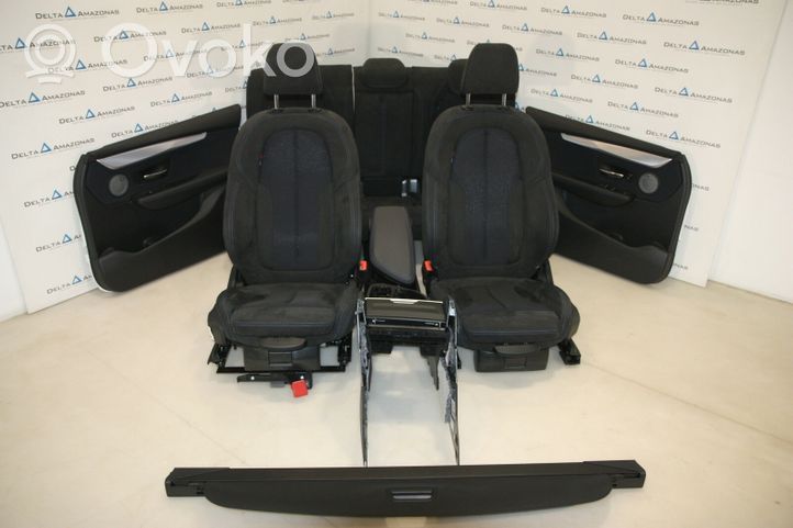 BMW 2 F46 Kit siège J00529