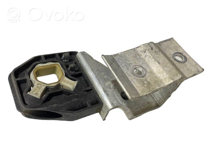 BMW 1 F20 F21 Staffa di montaggio del radiatore 7600541