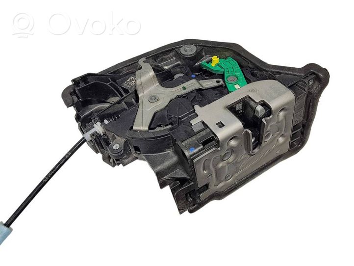 BMW 2 F46 Etuoven lukko 7281940