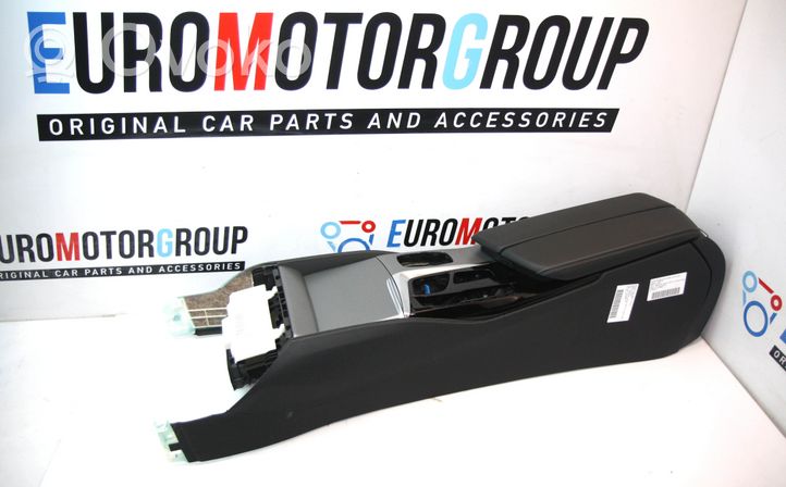 BMW 5 G30 G31 Center console 016666