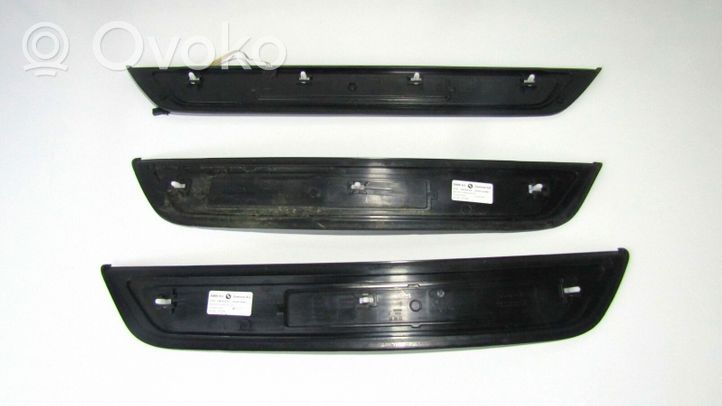 BMW 5 G30 G31 Etuoven kynnyksen suojalista 014108