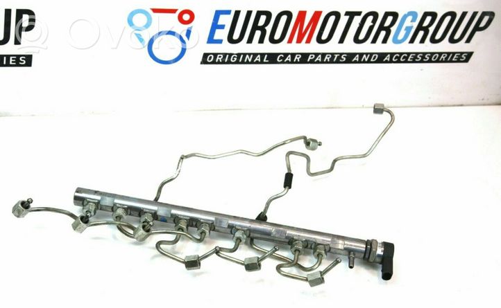 BMW 7 F01 F02 F03 F04 Regolatore di pressione del carburante 013961