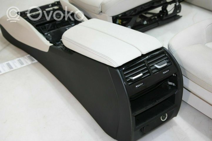 BMW 5 G30 G31 Sēdekļu komplekts K001239