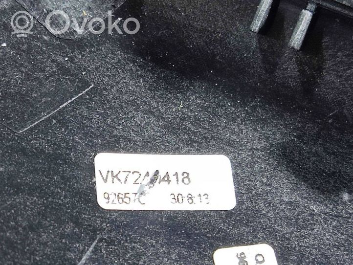 BMW 1 F20 F21 Kita priekinių durų apdailos detalė 7240418