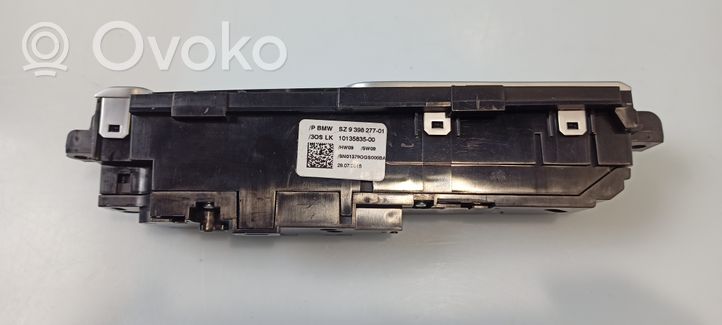 BMW 7 G11 G12 Centrinės konsolės valdymo blokas 026544