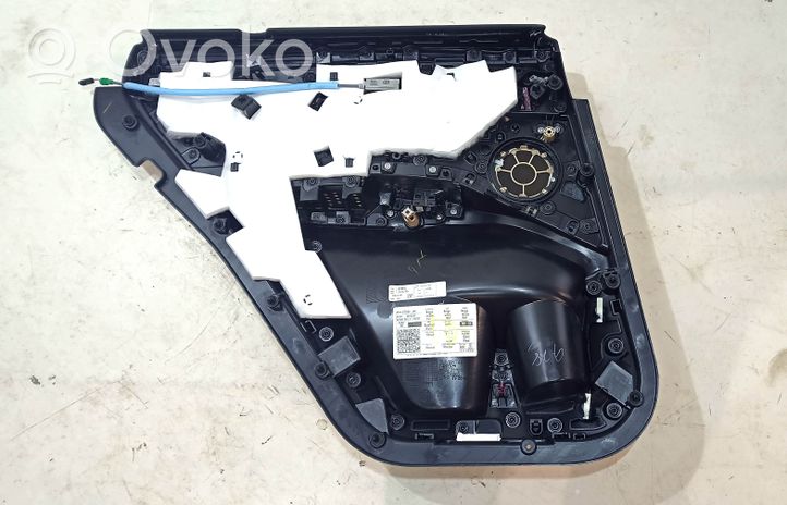 BMW X3 G01 Apšuvums aizmugurējām durvīm 022278