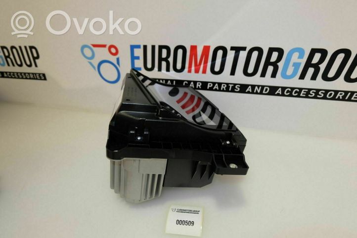 BMW X5M F85 Schermo del visore a sovrimpressione 000509