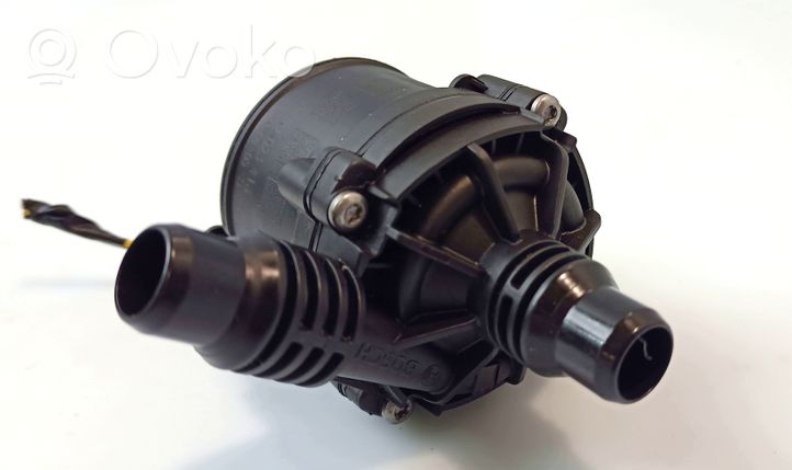 BMW 5 G30 G31 Pompa dell’acqua 024866