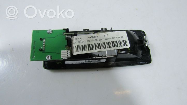 BMW X5 E70 Lampka podsufitki tylna R01473