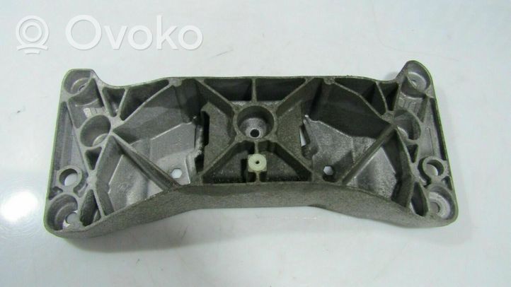 BMW 5 GT F07 Support de boîte de vitesses R02091