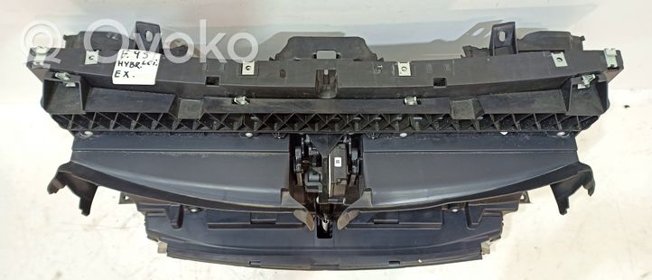 BMW 2 F45 Maskownica / Grill / Atrapa górna chłodnicy 021822