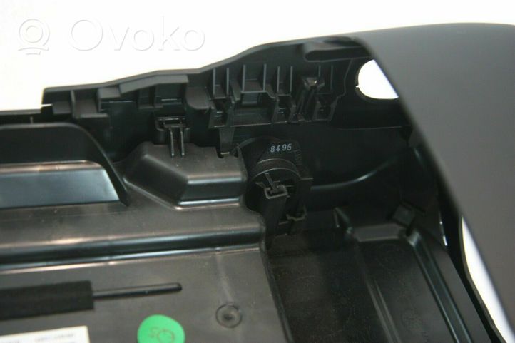 BMW X5 G05 Ohjauspyörän pylvään verhoilu 016001