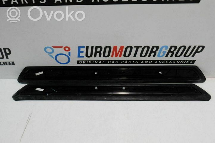 BMW M4 F82 F83 Etuoven kynnyksen suojalista 004575