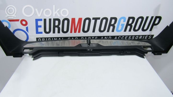 BMW 5 F10 F11 Apdaila galinio borto R01933