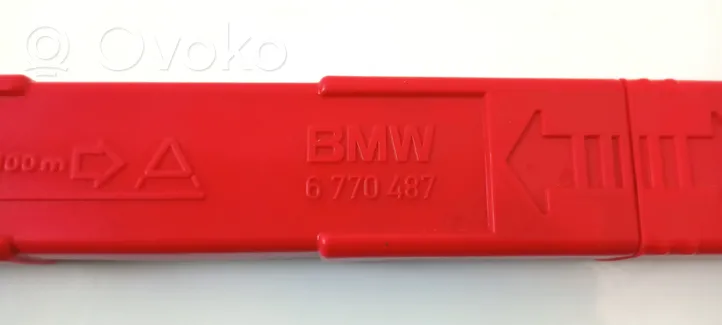 BMW X6 G06 Segnale di avvertimento di emergenza 021378