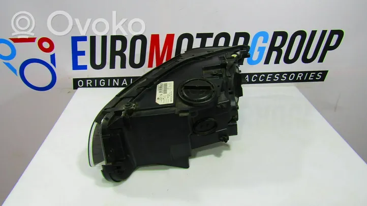 BMW 5 F10 F11 Lampa przednia R01907