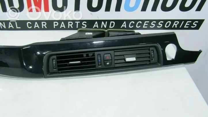 BMW 5 F10 F11 Dashboard glove box trim R02020