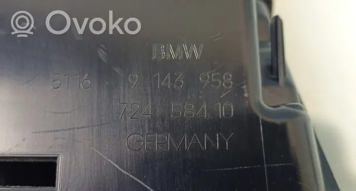 BMW 7 F01 F02 F03 F04 Hansikaslokero 027981