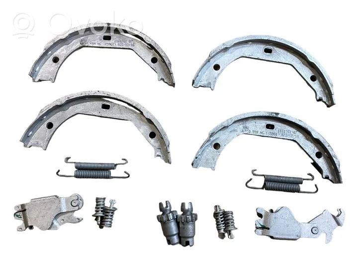 BMW 3 F30 F35 F31 Handbrake/parking brake pads 2213311