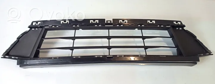BMW 2 F45 Front bumper lower grill 022020
