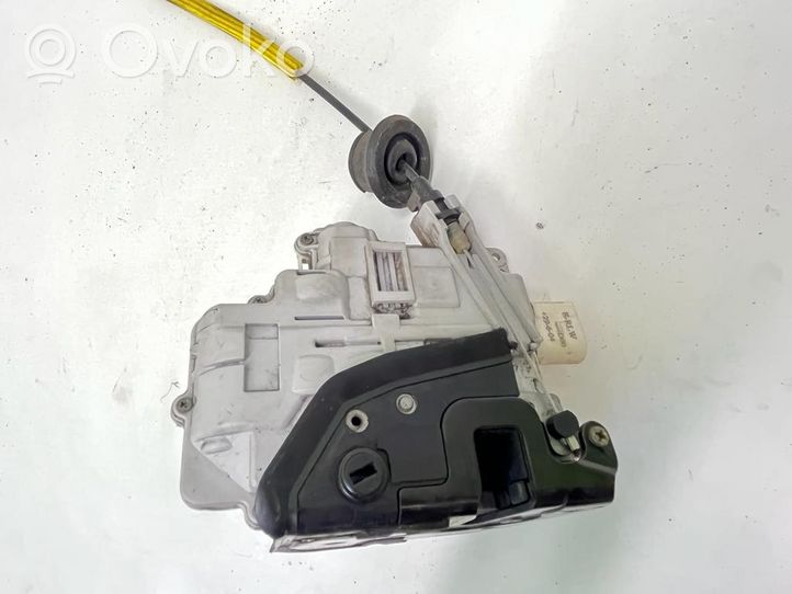 Audi A6 S6 C6 4F Etuoven lukko 4F0839015