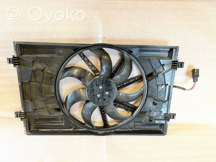 Skoda Octavia Mk3 (5E) Osłona wentylatora chłodnicy 5Q0121207AP