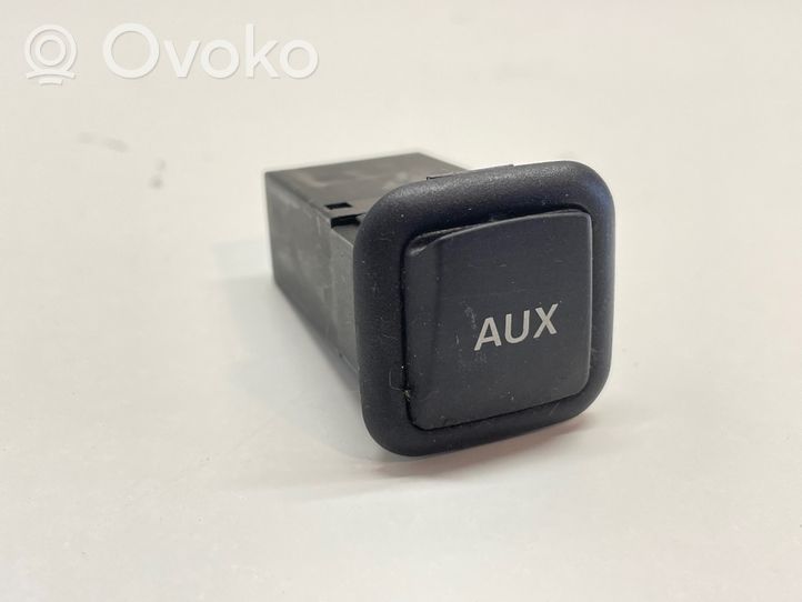 Seat Altea XL Gniazdo / Złącze AUX 6L0035475