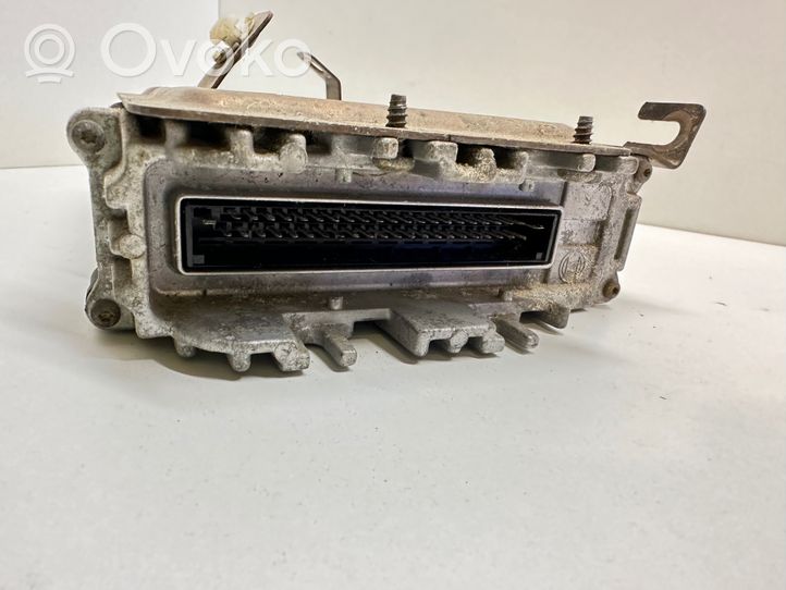 Volkswagen Golf III Calculateur moteur ECU 1H0907311L