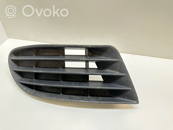 Volkswagen Golf Plus Priešrūkinio žibinto apdaila/ grotelės 5m0853665