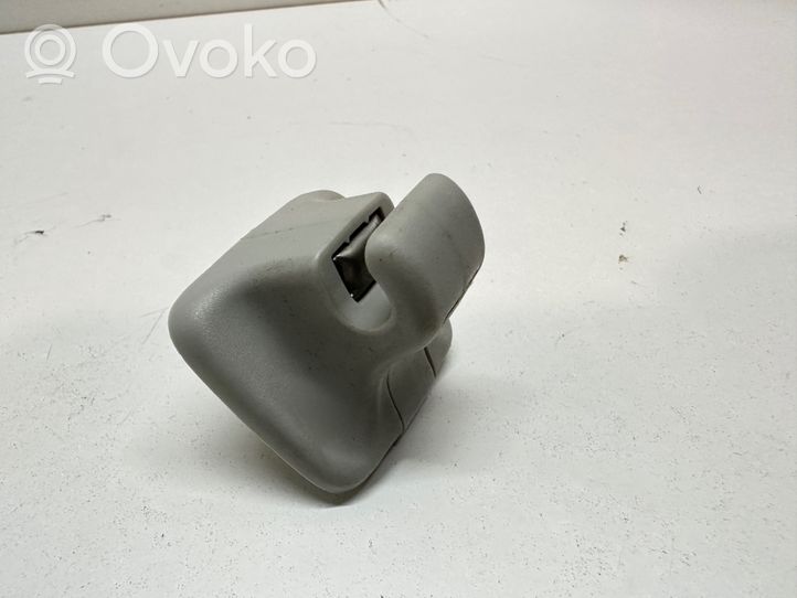 Volkswagen Jetta V Uchwyt osłony przeciwsłonecznej szyberdachu 1K0857561B