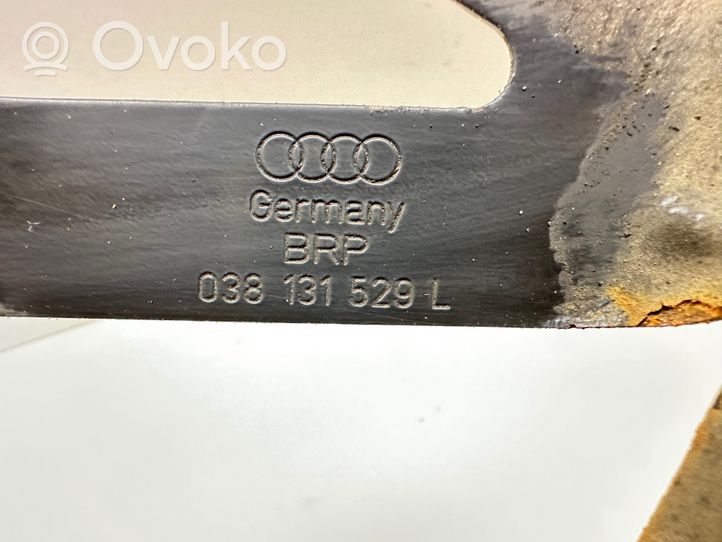 Audi A4 S4 B7 8E 8H Inna część podwozia 038131529L